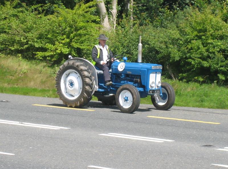 ../Images/Vintage tractor Run 2007- 33.jpg